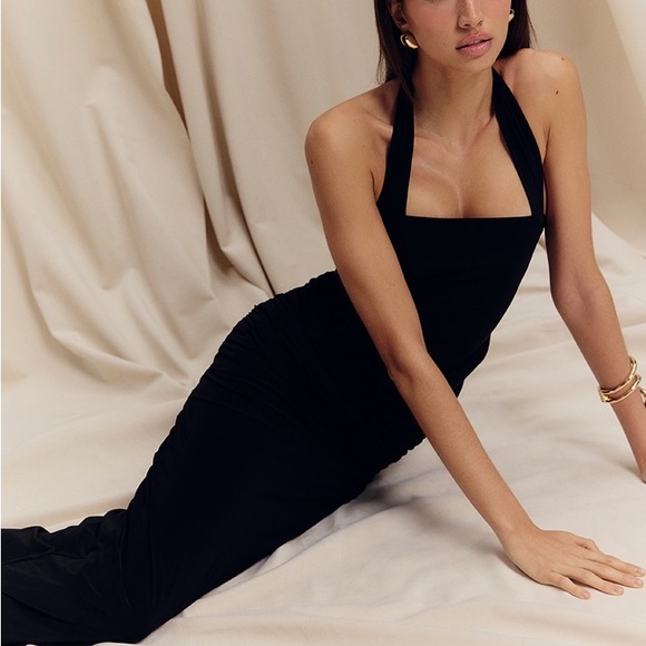 PrettyLittleThing Dresses & Skirts - Elegant Black Halter Neck Dress